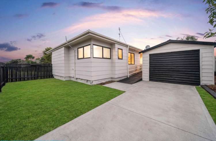 1 Dalmahoy Place Wattle Downs_13