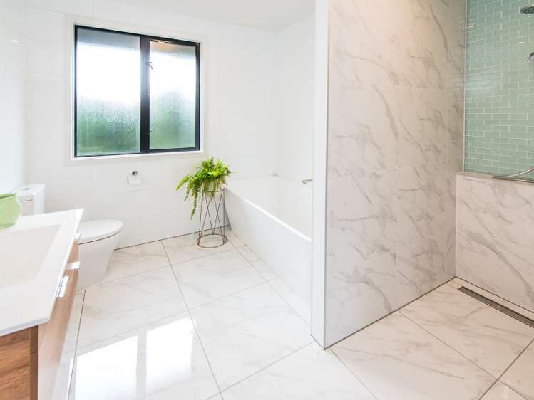 11 Tirimoana Place Otamatea_11