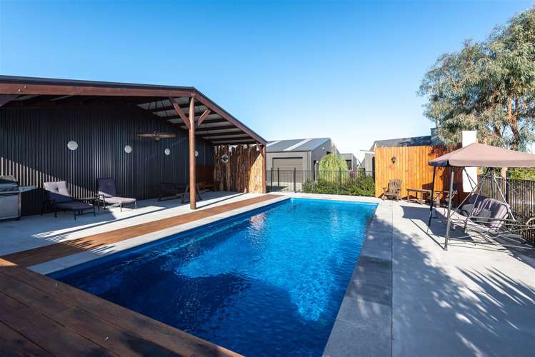 42 Mountvista Road Fernside_16