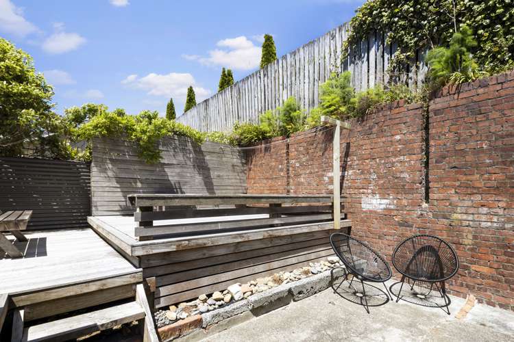 361 Adelaide Road Newtown_13