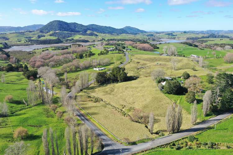 42 Jumna Road Maungaturoto_10