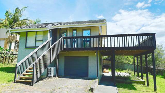 Spacious 5-Bedroom Family Home in Howick