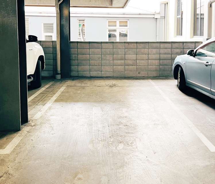 D502/176 Broadway Newmarket_8