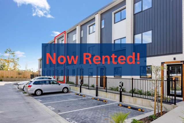 Well Maintained Townhouse - Carpark & EV Charger!