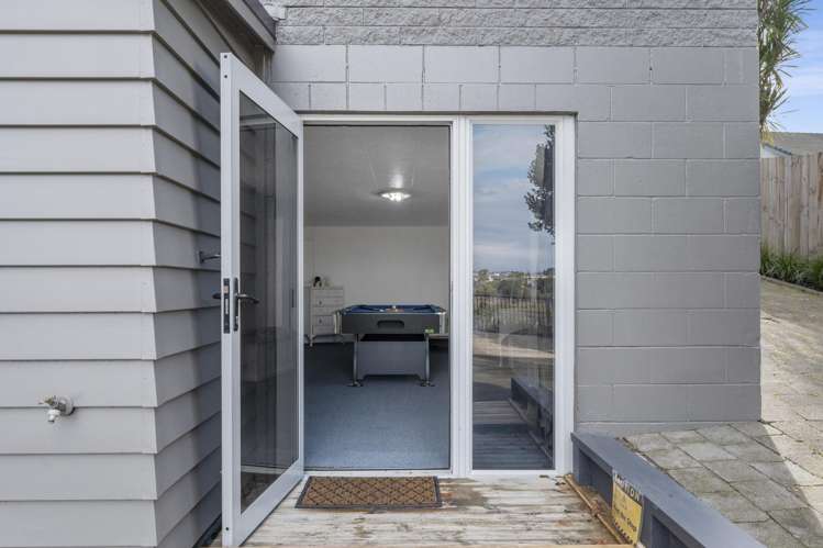 28 Sunny Bay Road Matua_12