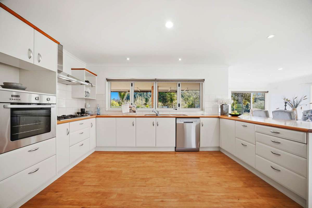 248 Paremoremo Road_5
