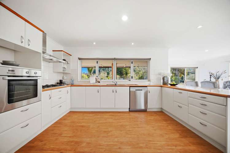 248 Paremoremo Road Lucas Heights_4