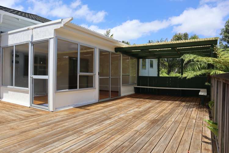 76 Onewa Road Northcote Point_32