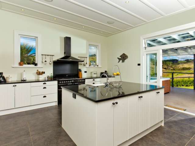 703 Peak Road Helensville_3