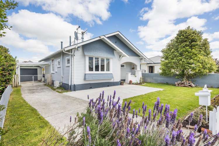 18 Burns Avenue Takaro_4
