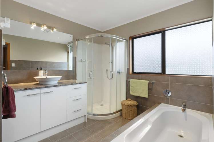 8 Martyn Wright Road Mauku_15