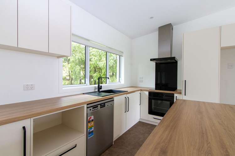 35 ORAM DRIVE Turitea_27