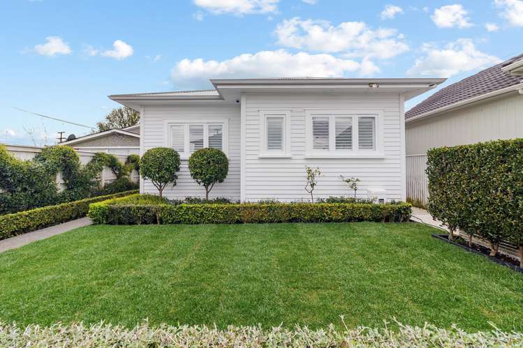 355 Point Chevalier Road_0