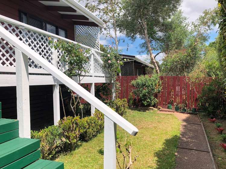 1/8 Wattle Street New Lynn_12