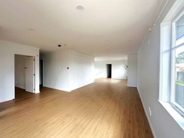 104 Lincoln Road Henderson_4