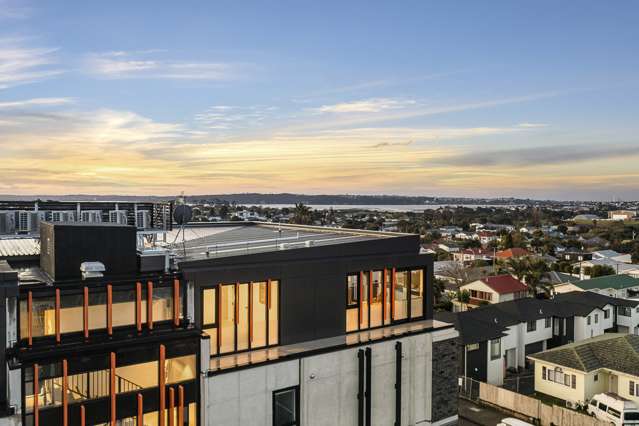 404/2 Miller Street Point Chevalier_1