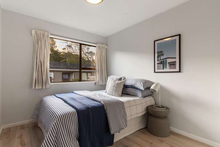 15 Jenanne Place Totara Vale_9