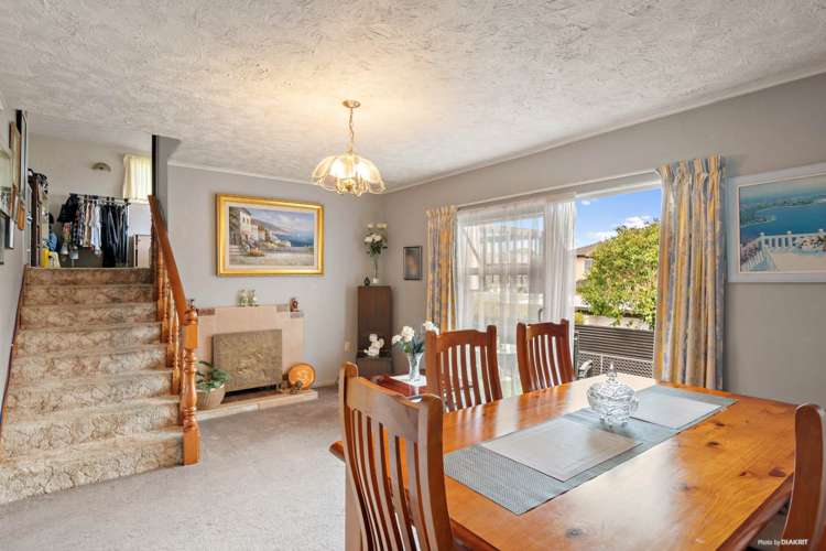 64 Flanshaw Road Te Atatu South_6