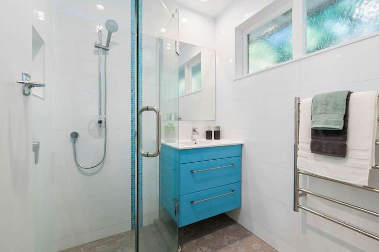15 Pohutukawa Avenue Red Beach_11