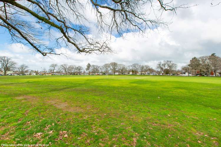 1/15 Cook Street Hamilton East_18