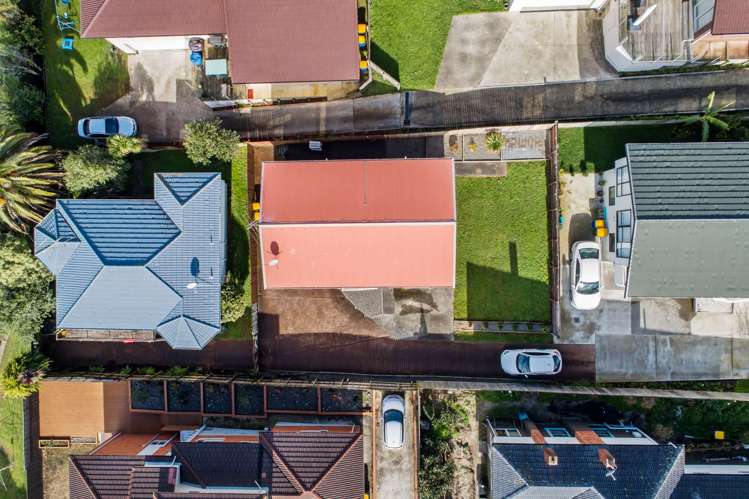 2/21 Te Atatu Road Te Atatu South_13