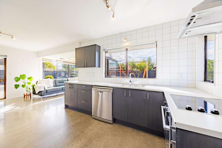 48 Spriggs Crescent Greenmeadows_7