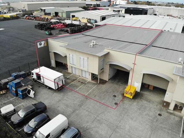 Quality warehouse and office