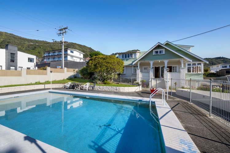 26-28 Waikawa Road Picton_13