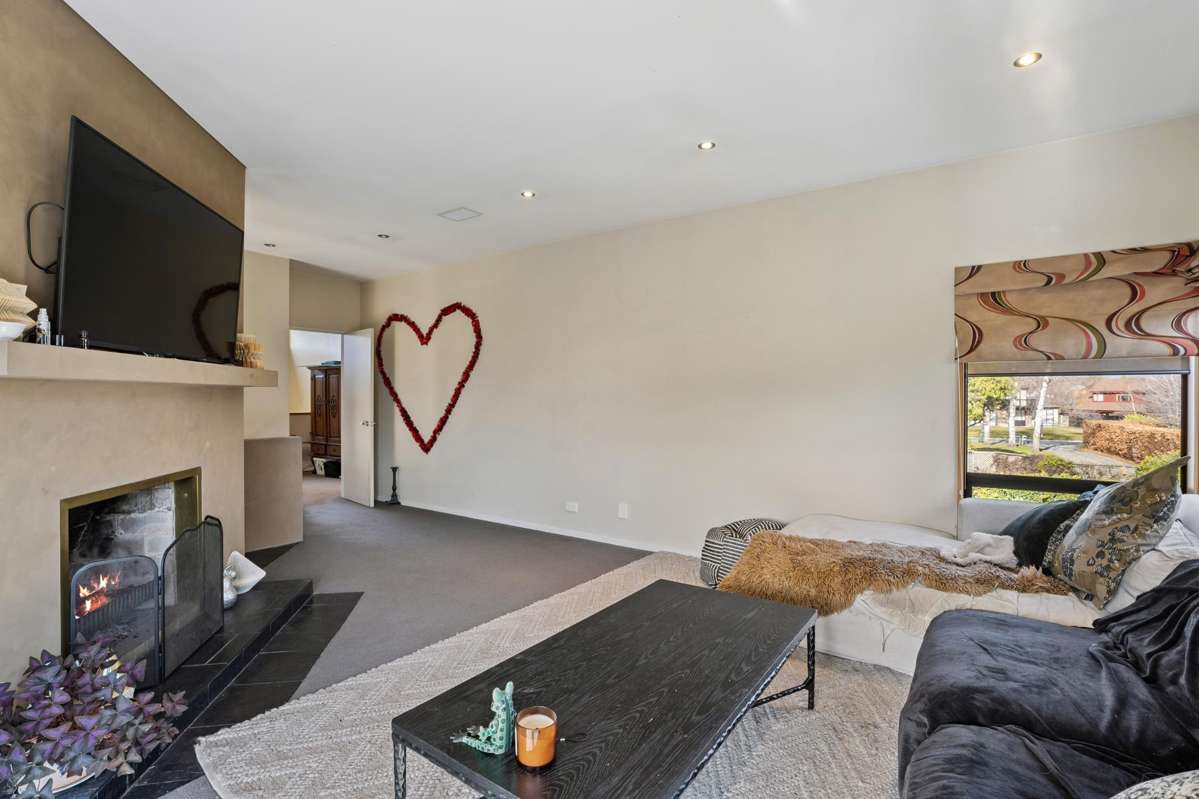 120 Hunter Crescent_2