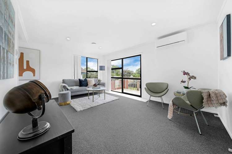 148 & 148A Solar Road Glen Eden_7