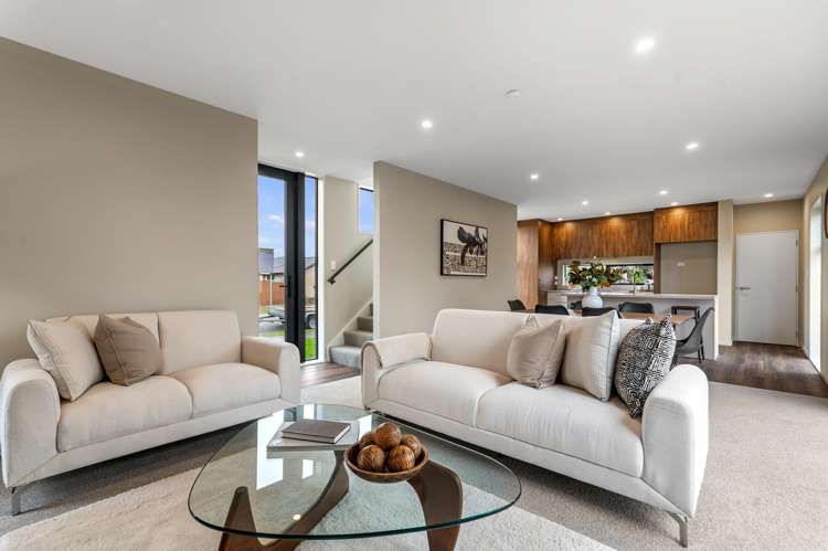 1/30 George Street Rolleston_1