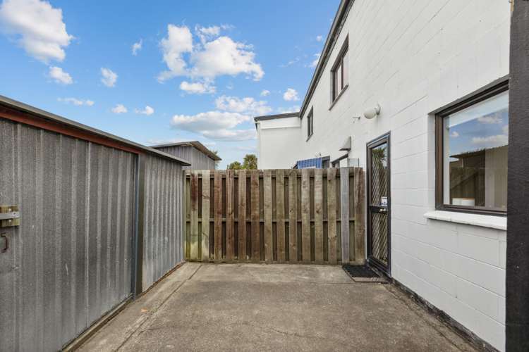 1/49 Waltham Road Sydenham_10