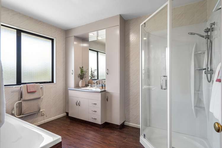 5 Bremner Crescent Stoke_25