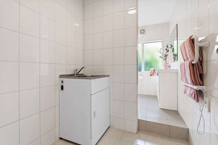 12/12/48 McLeod Road Henderson_11