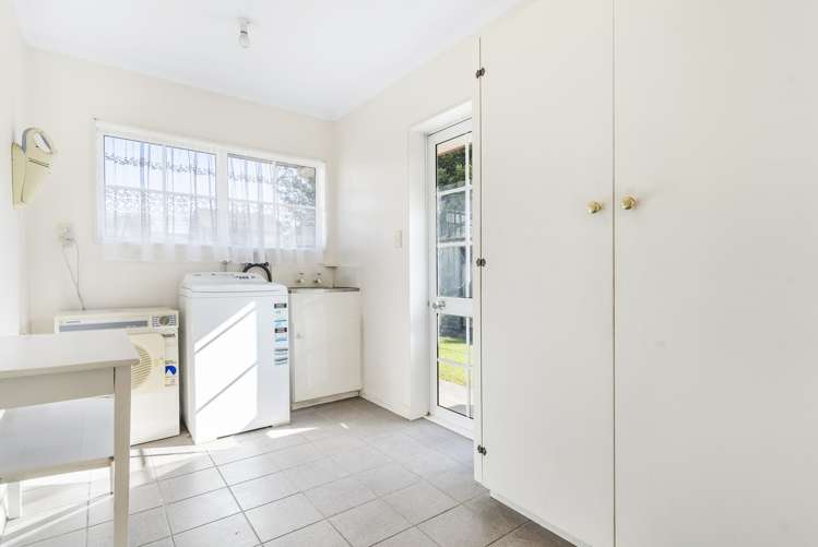 6 Len Garlick Place Pahurehure_26