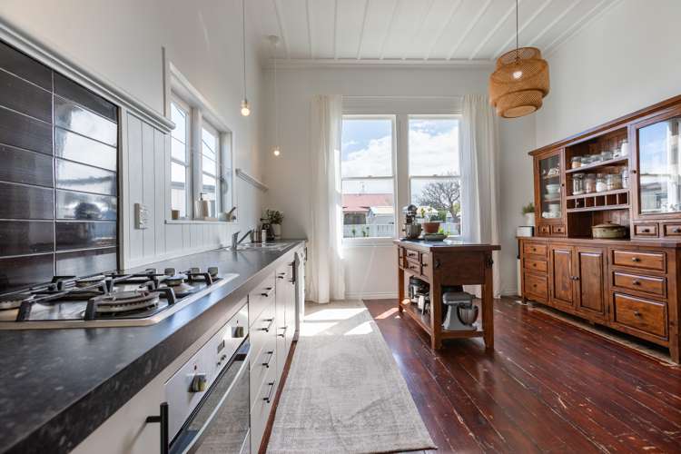 8 York Street Dannevirke_12