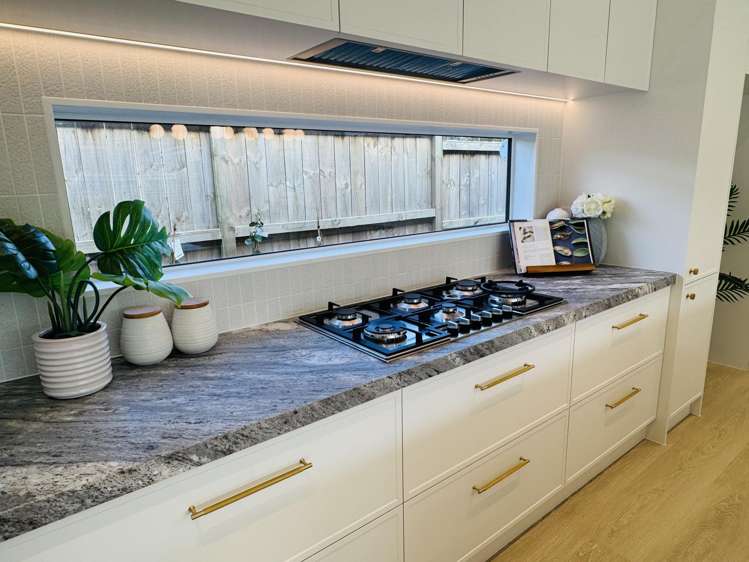 8 Hayley Court Wainui_4