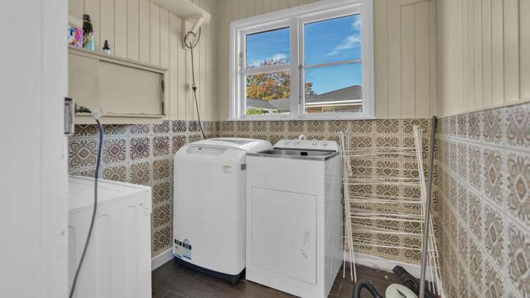 21 & 21B Ballantyne Ave Upper Riccarton_16