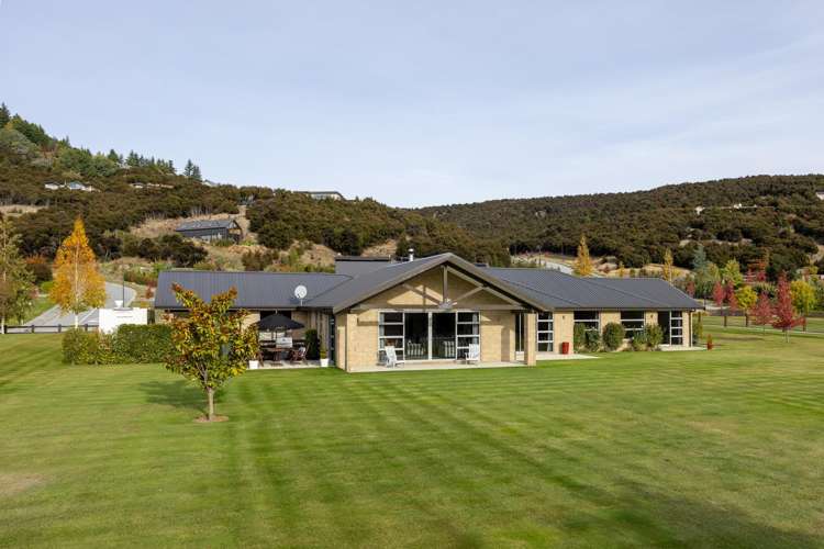 8 Hidden Hills Drive Wanaka_30