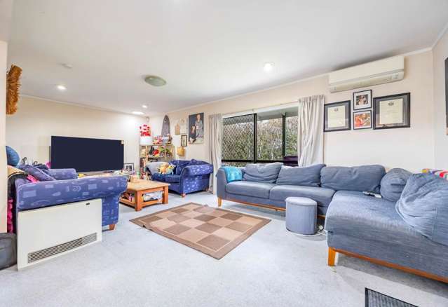 47 Puketea Street Blockhouse Bay_1