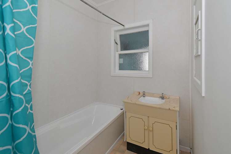 1/49 Clevedon Road Papakura_6