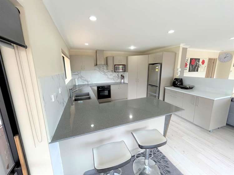 82 Tiverton Road New Windsor_6