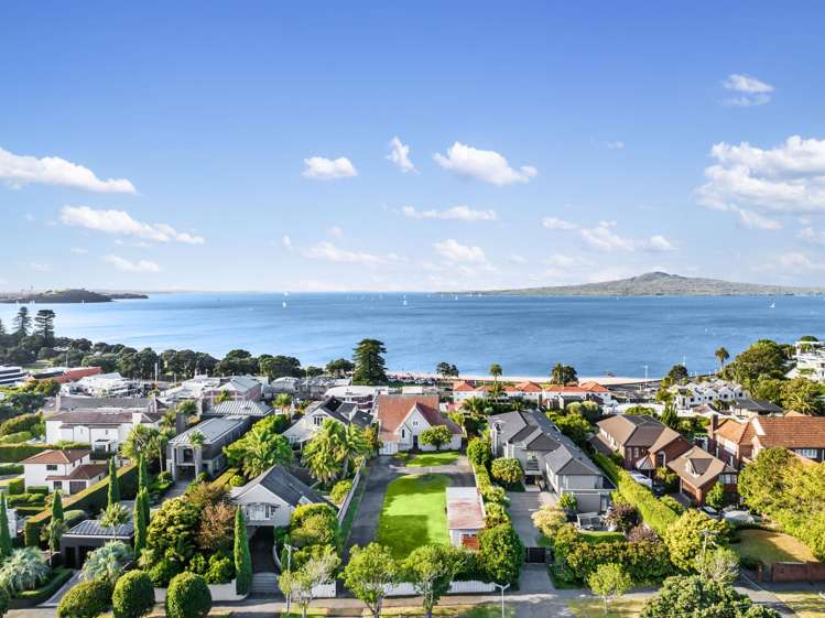 18 Ronaki Road Mission Bay_11
