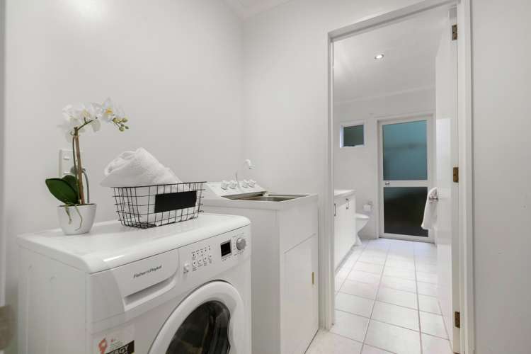 19b Wynyard Crescent Fernhill/Sunshine Bay_20