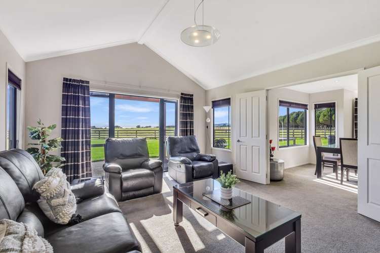 16 Urenui Beach Road Urenui_9