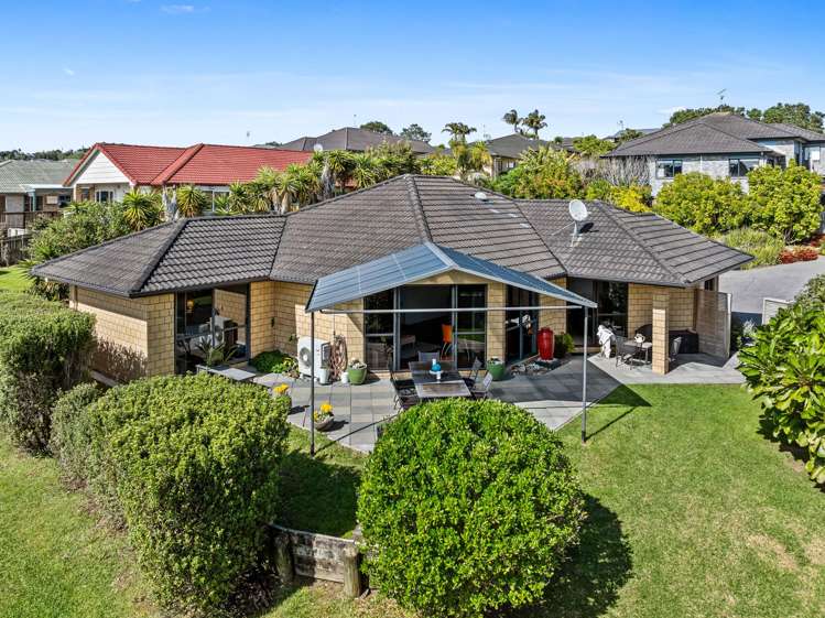 40 Rivervale Grove Stanmore Bay_19