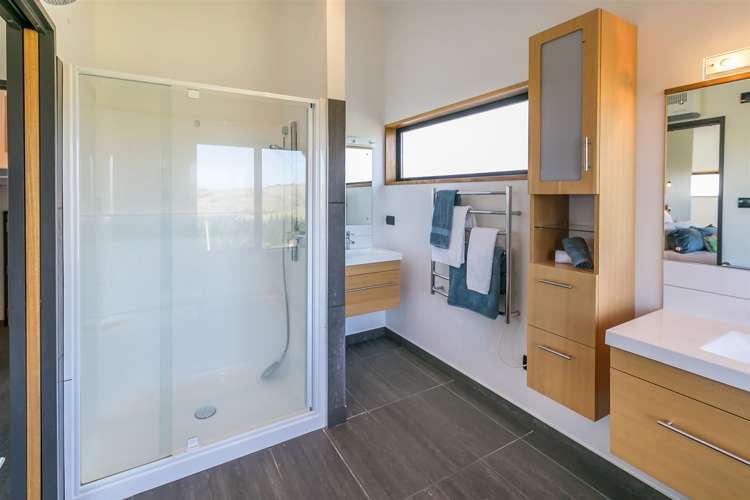 6 Watlings Place Kennedys Bush_9