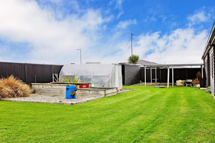 21 Sunrise Drive Seaward Bush_26