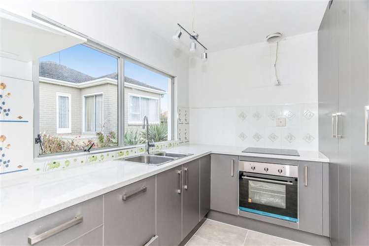 1/3 Exmouth Road Northcote_3