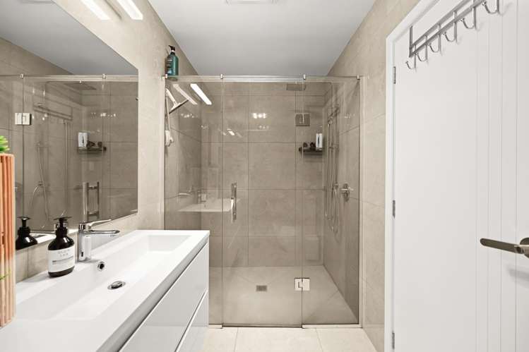 15 Waireka Road Rototuna North_11